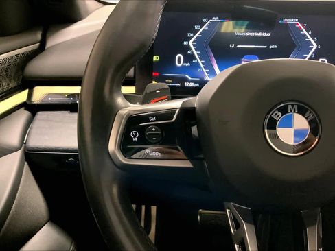 Certified 2024 BMW 540i xDrive w/ Premium Package AWD/4WD image 23