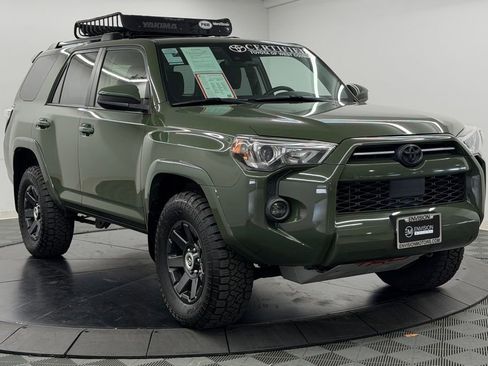 Used 2022 Toyota 4Runner Trail Special Edition AWD/4WD image 8