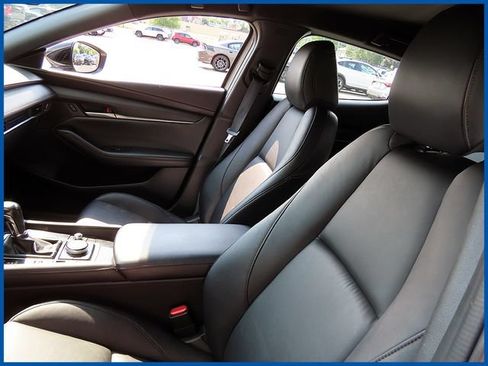Used 2024 MAZDA MAZDA3 s FWD image 11