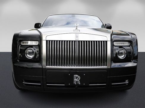 Used 2010 Rolls-Royce Phantom Drophead Coupe image 8