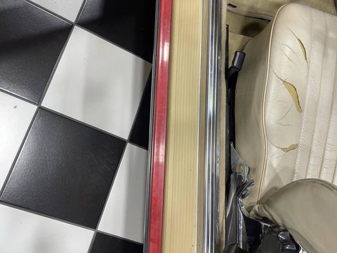 Used 1989 Mercedes-Benz 560 SL image 46