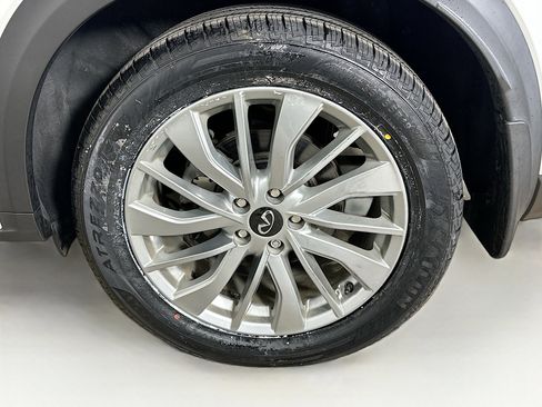 Used 2023 INFINITI QX50 Luxe image 11