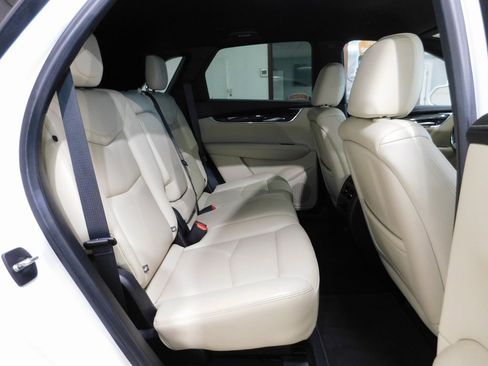 Used 2018 Cadillac XT5 AWD image 93