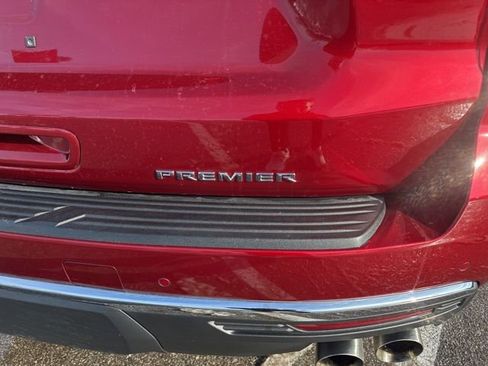 Used 2023 Chevrolet Tahoe Premier w/ Premium Package image 11