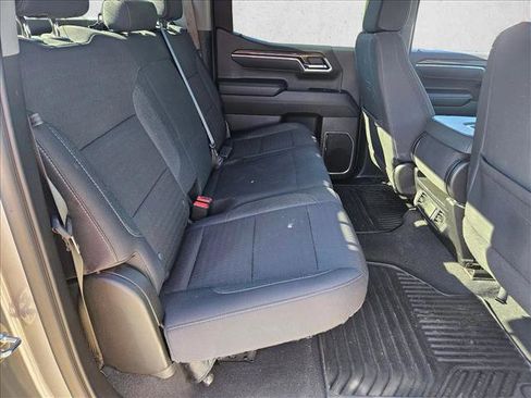 Used 2025 Chevrolet Silverado 1500 LT image 16