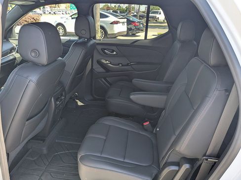 Certified 2023 Chevrolet Traverse RS AWD/4WD image 23