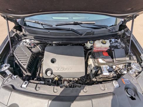 Used 2018 Chevrolet Traverse LT AWD/4WD image 34