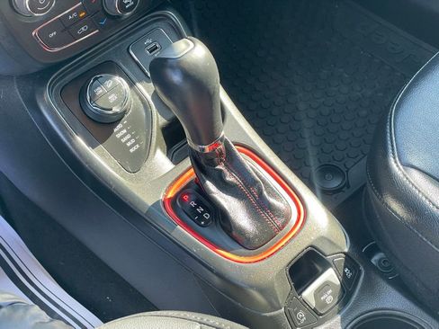 Used 2017 Jeep Compass Trailhawk image 22