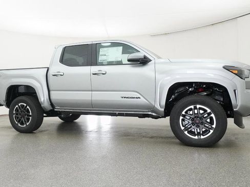 New 2026 Toyota Tacoma TRD Sport image 18