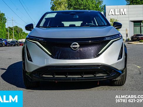 Used 2023 Nissan Ariya AWD image 10