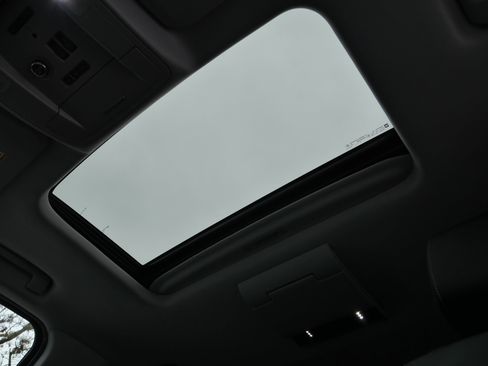 Used 2016 Chevrolet Tahoe LTZ image 5