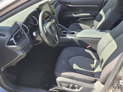 Used 2024 Toyota Camry LE image 10