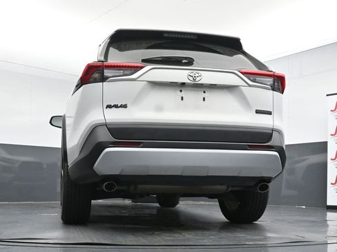 Used 2024 Toyota RAV4 Adventure image 22