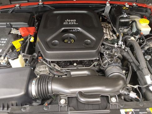 Used 2021 Jeep Wrangler Unlimited Sport AWD/4WD image 30