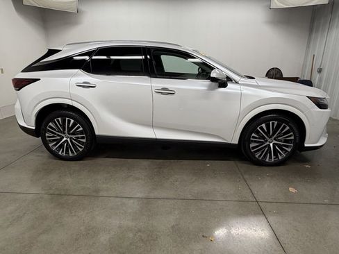Used 2024 Lexus RX 350 AWD image 11