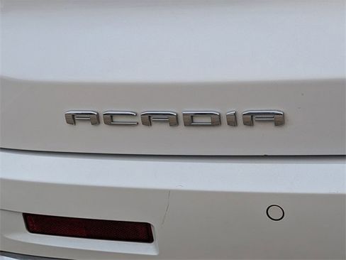 Used 2022 GMC Acadia Denali w/ Denali Ultimate Package image 7