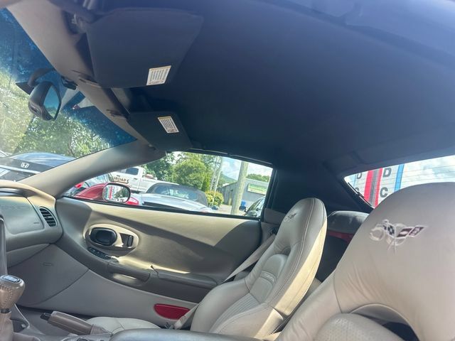 Used 2003 Chevrolet Corvette Convertible w/ Preferred Equipment Group1 RWD image 21