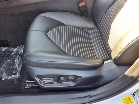 Used 2023 Toyota Camry SE image 45