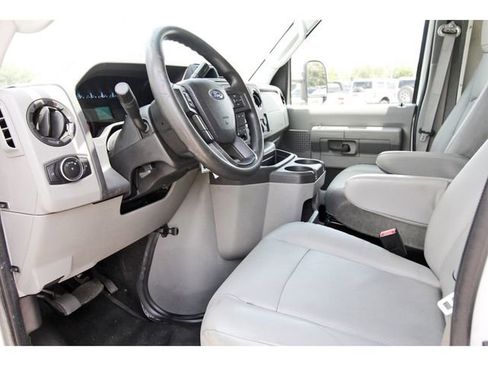 Used 2022 Ford E-350 and Econoline 350 Super Duty w/ Power Windows & Locks Group RWD image 8
