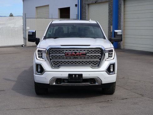 Used 2021 GMC Sierra 1500 Denali w/ Denali Ultimate Package AWD/4WD image 2