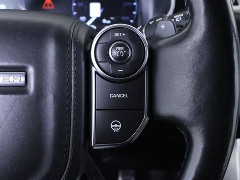 Used 2016 Land Rover Range Rover HSE image 24