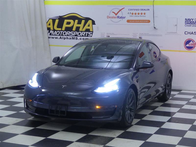 Used 2023 Tesla Model 3 Standard Range RWD image 3