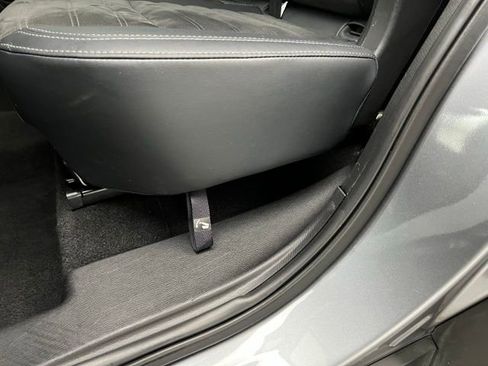 Used 2024 Mitsubishi Outlander SE image 39