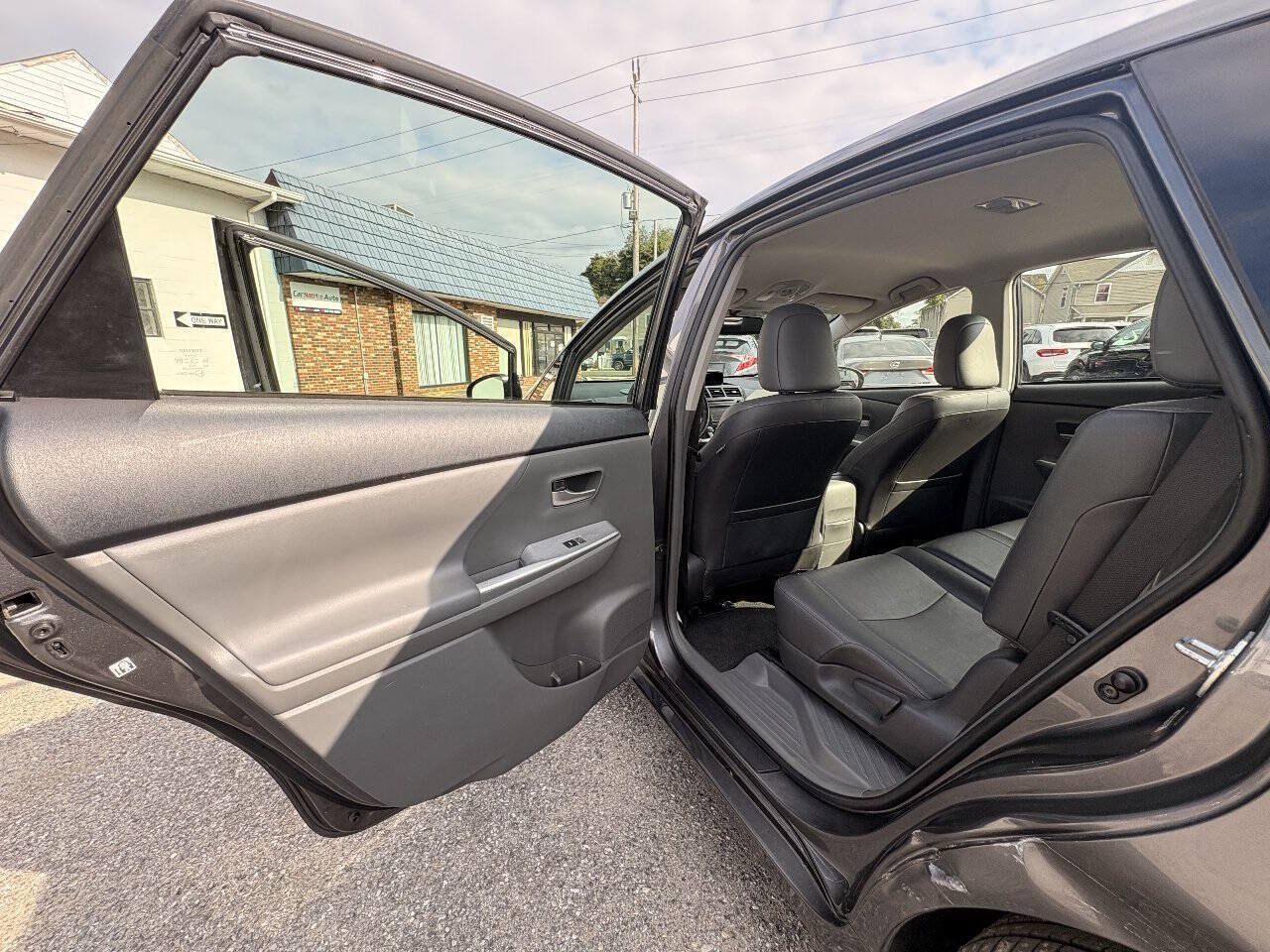 Used 2012 Toyota Prius V Five FWD image 16