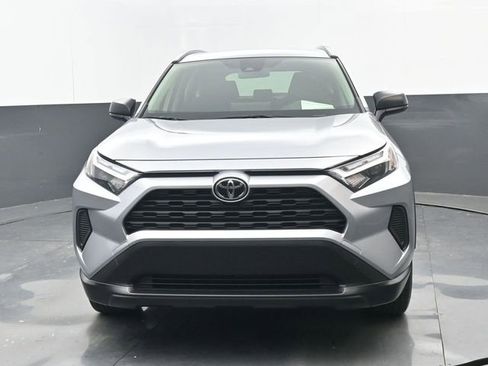 Used 2025 Toyota RAV4 LE image 20