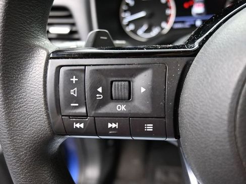 Used 2023 Nissan Rogue SV image 28