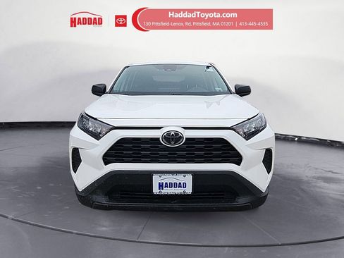 Certified 2022 Toyota RAV4 LE image 8