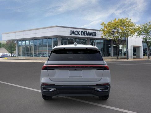 New 2026 Lincoln Nautilus Premier image 5