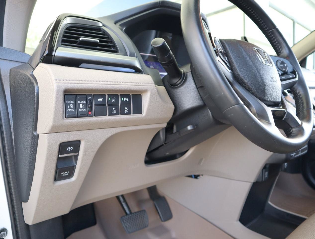 Used 2018 Honda Odyssey Elite image 42