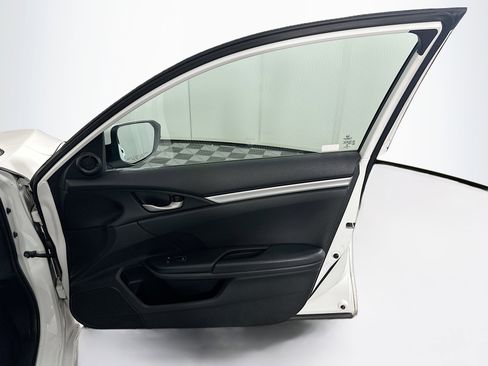Used 2020 Honda Civic Sport image 29