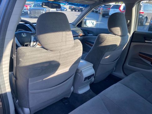 Used 2011 Honda Accord EX image 23