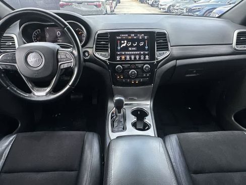 Used 2021 Jeep Grand Cherokee Laredo X AWD/4WD image 24