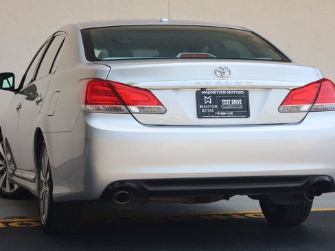 Used 2011 Toyota Avalon Limited FWD image 8
