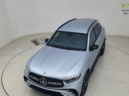 Used 2025 Mercedes-Benz GLC 300 4MATIC image 77