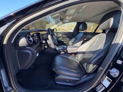 Used 2018 Mercedes-Benz E 300 4MATIC image 10