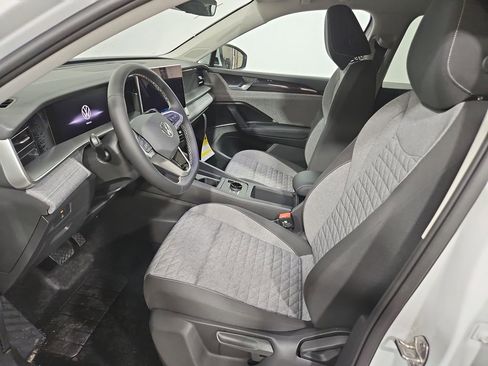 New 2026 Volkswagen Tiguan S image 9