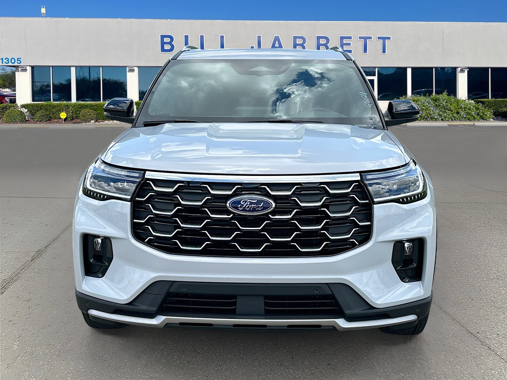 New 2026 Ford Explorer Platinum RWD image 2