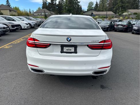 Used 2018 BMW 750i RWD image 5