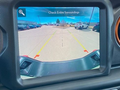Used 2020 Jeep Gladiator Mojave w/ Dual Top Group AWD/4WD image 22