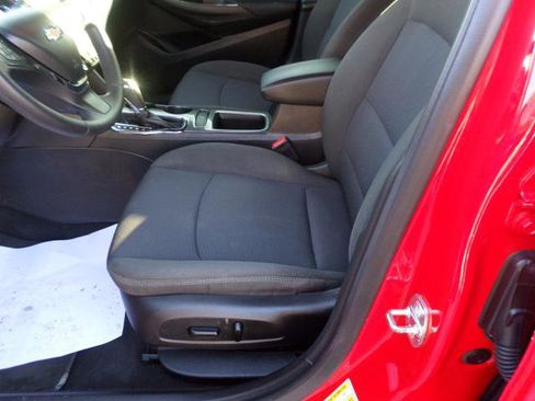 Used 2017 Chevrolet Cruze LT w/ Convenience Package image 33