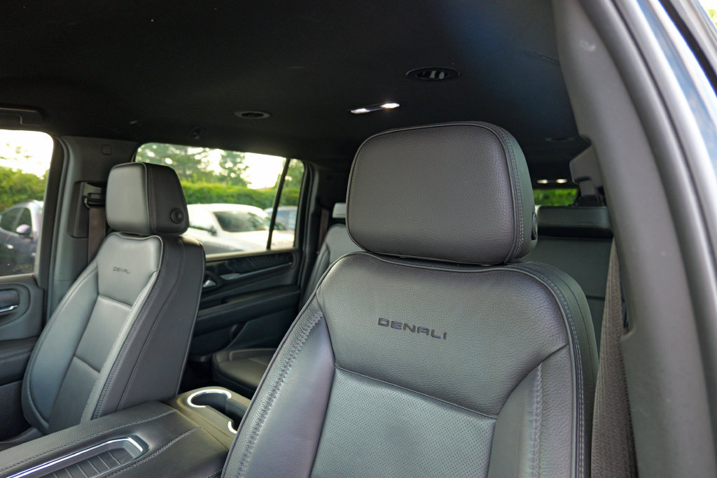 Used 2022 GMC Yukon XL Denali AWD/4WD image 22