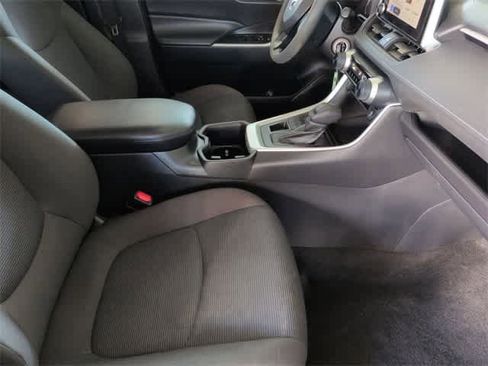 Used 2023 Toyota RAV4 LE image 22