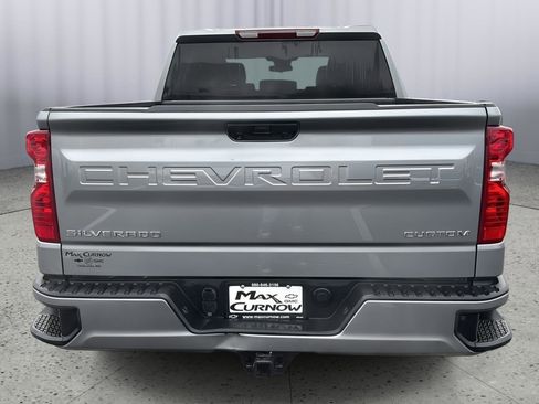 Used 2024 Chevrolet Silverado 1500 Custom image 4