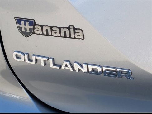 Used 2024 Mitsubishi Outlander FWD image 9