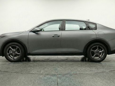 Used 2025 Kia K4 LXS image 5