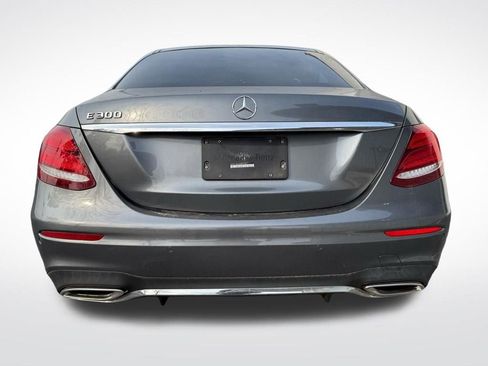 Used 2017 Mercedes-Benz E 300 image 5